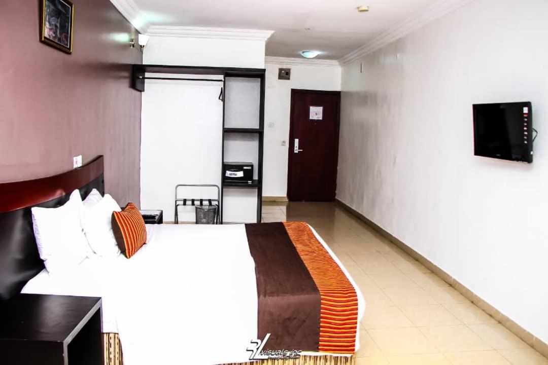 Suru Express Hotel Gra Lagos Exterior photo
