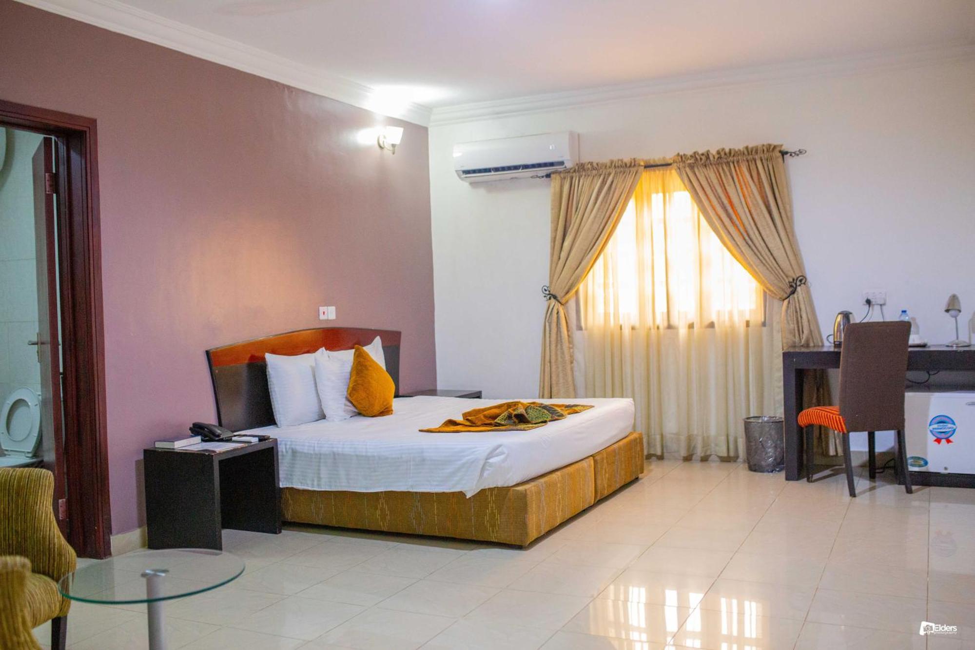 Suru Express Hotel Gra Lagos Exterior photo